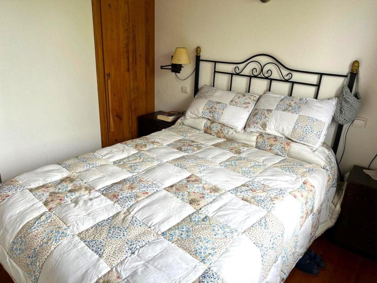 Casa Adosada Para Familias En Santa Leocadia Sainte-Leocadie Luaran gambar