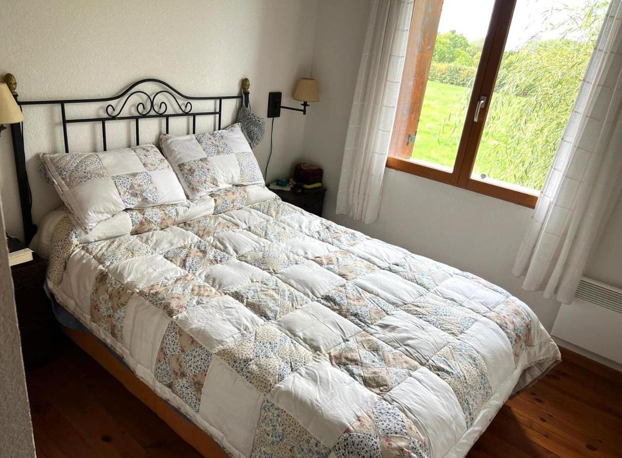 Casa Adosada Para Familias En Santa Leocadia Sainte-Leocadie Luaran gambar
